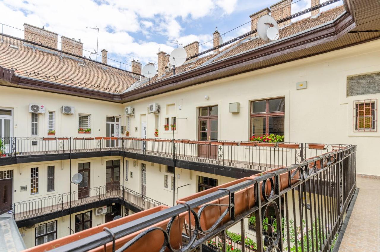 Eitans Guesthouse Budapest Eksteriør bilde